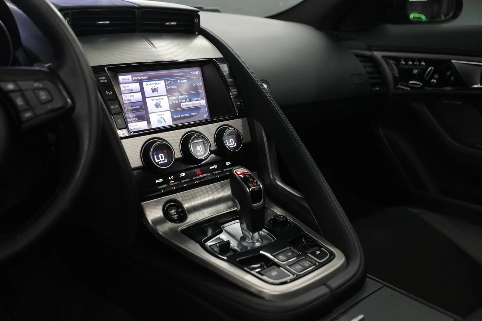 Used 2014 Jaguar F-TYPE Convertible RWD image 28