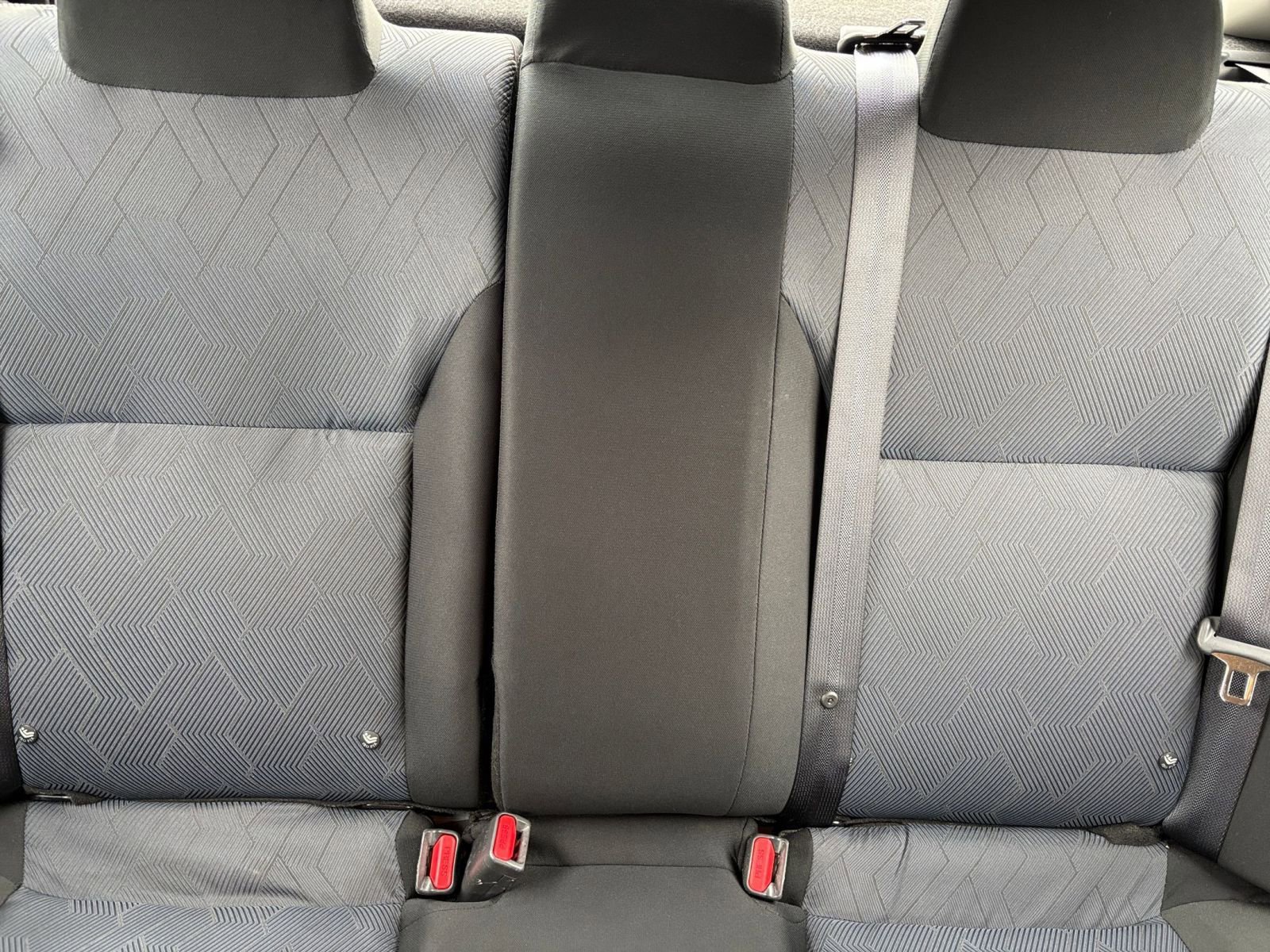 Used 2025 Nissan Versa SV image 36