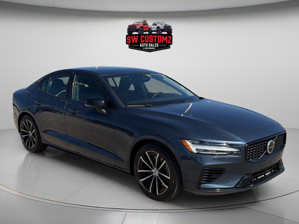 Used 2023 Volvo S60 T8 Plus image 1