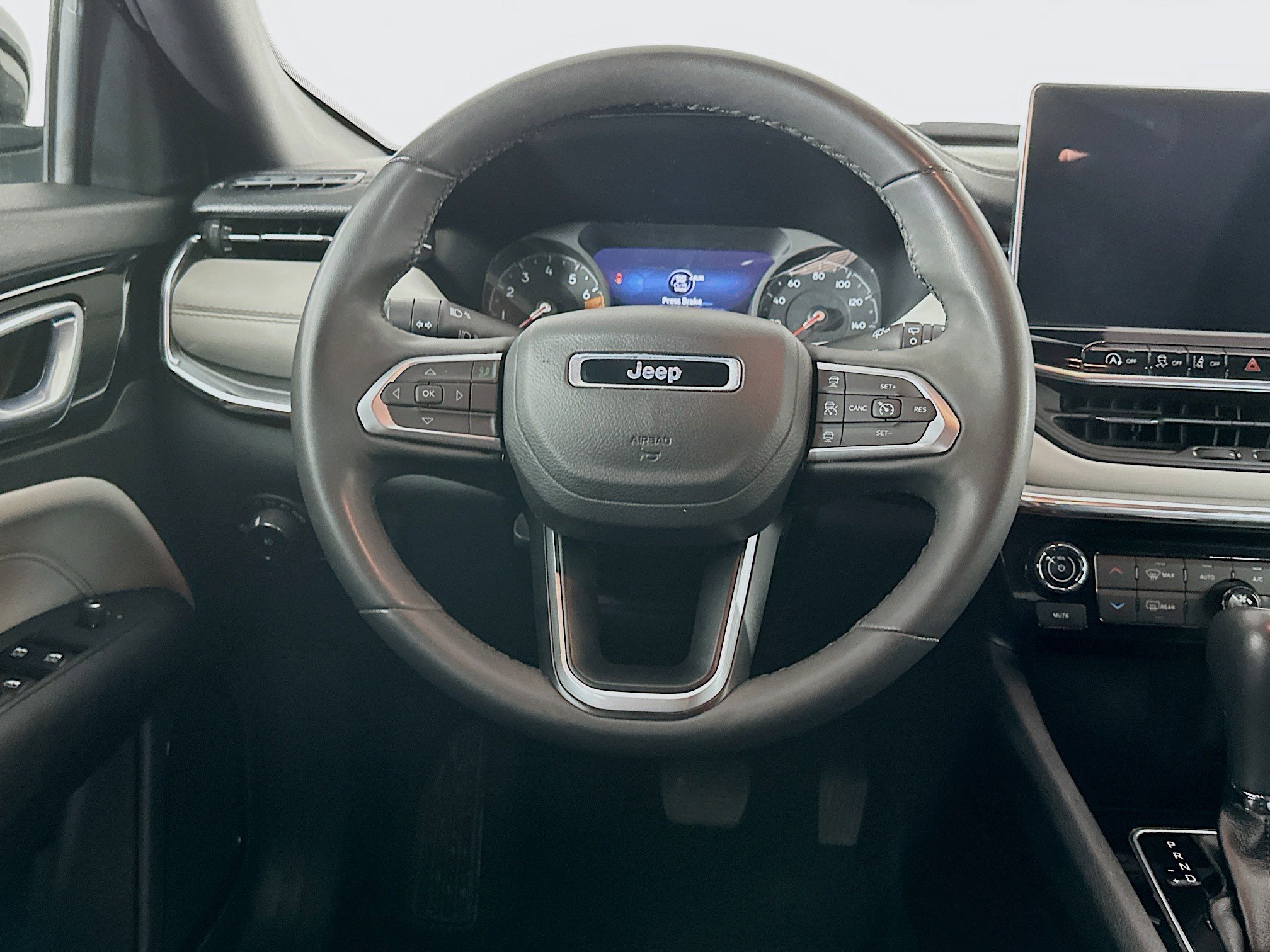 Used 2024 Jeep Compass Limited image 18