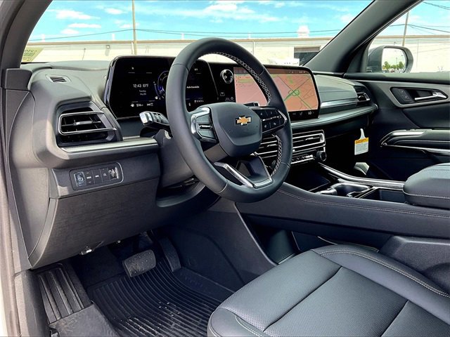 New 2025 Chevrolet Traverse LT w/ Driver Confidence Package image 8