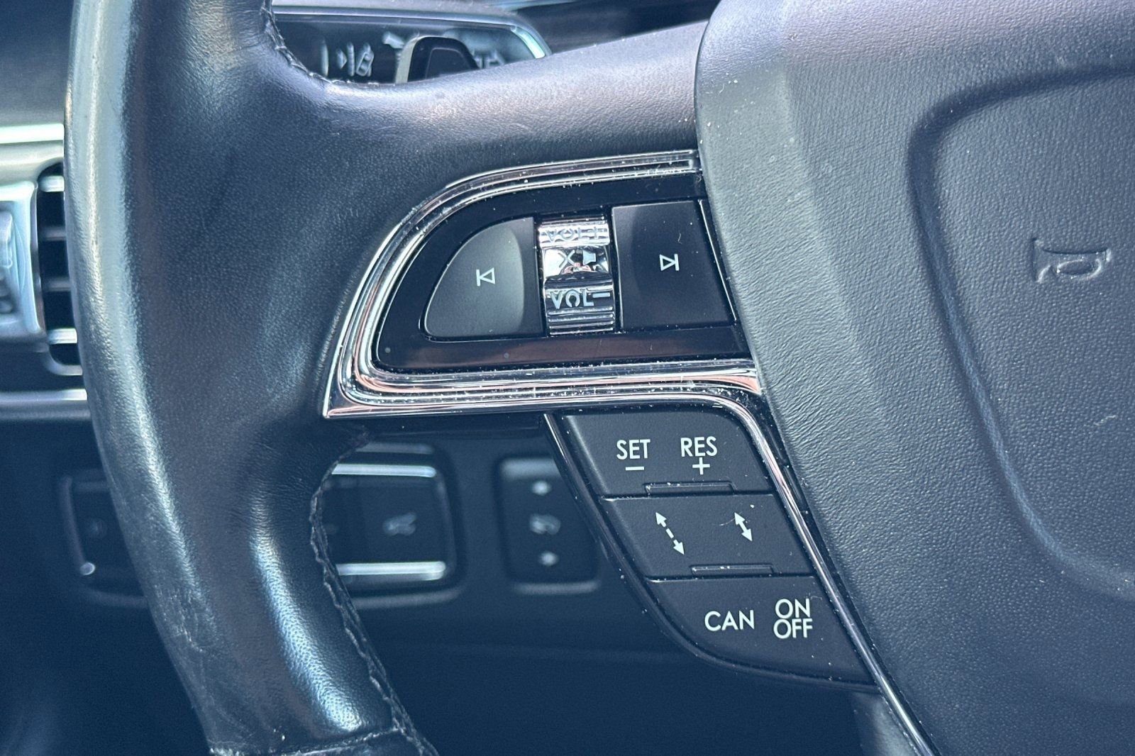 Used 2019 Lincoln Navigator L Reserve image 34