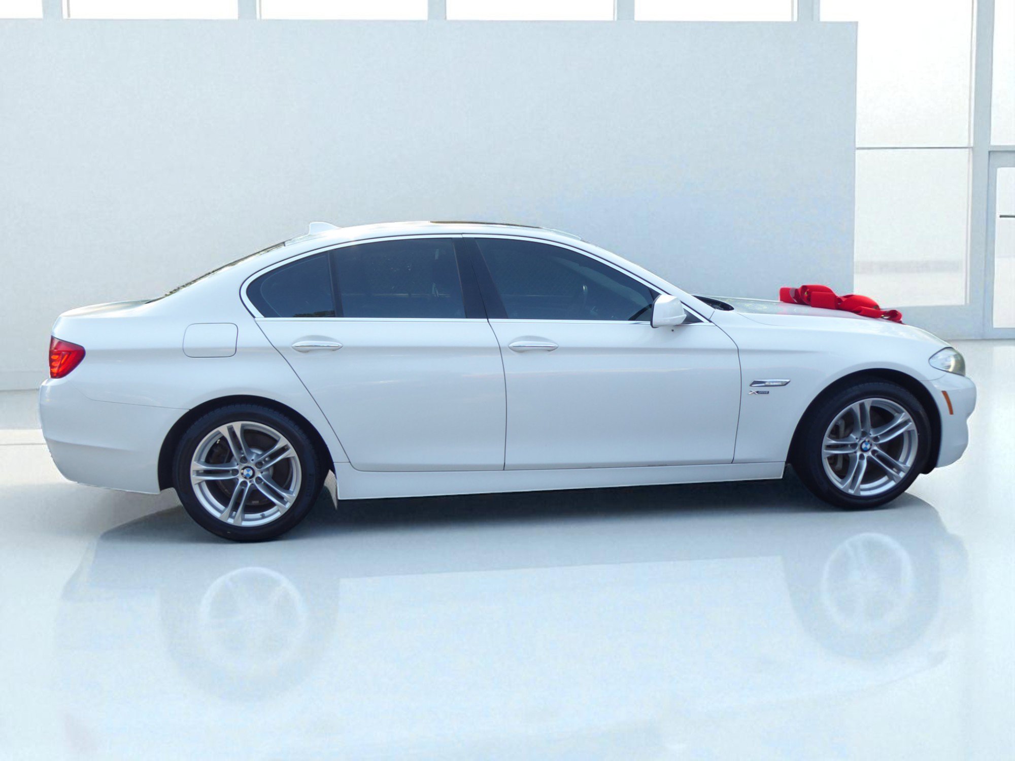 Used 2011 BMW 535i xDrive Sedan image 6