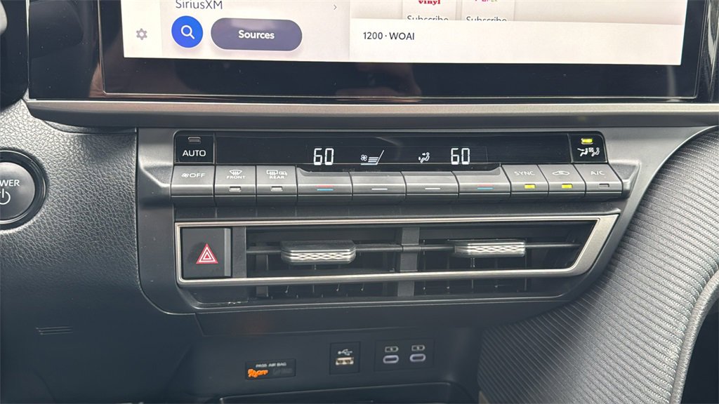 Certified 2025 Toyota Camry SE image 36