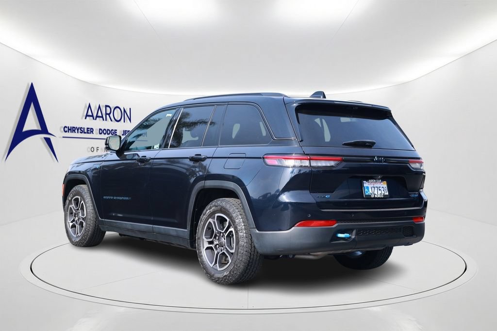 Used 2022 Jeep Grand Cherokee Trailhawk w/ Advanced Protech Group II AWD/4WD image 2