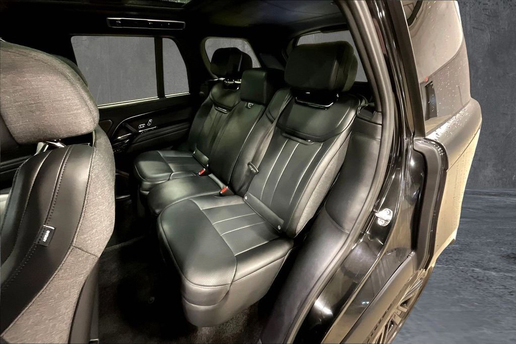 Used 2024 Land Rover Range Rover SV image 22