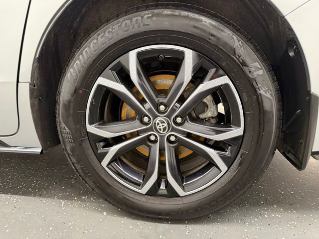 Certified 2025 Toyota Sienna Platinum AWD/4WD image 20