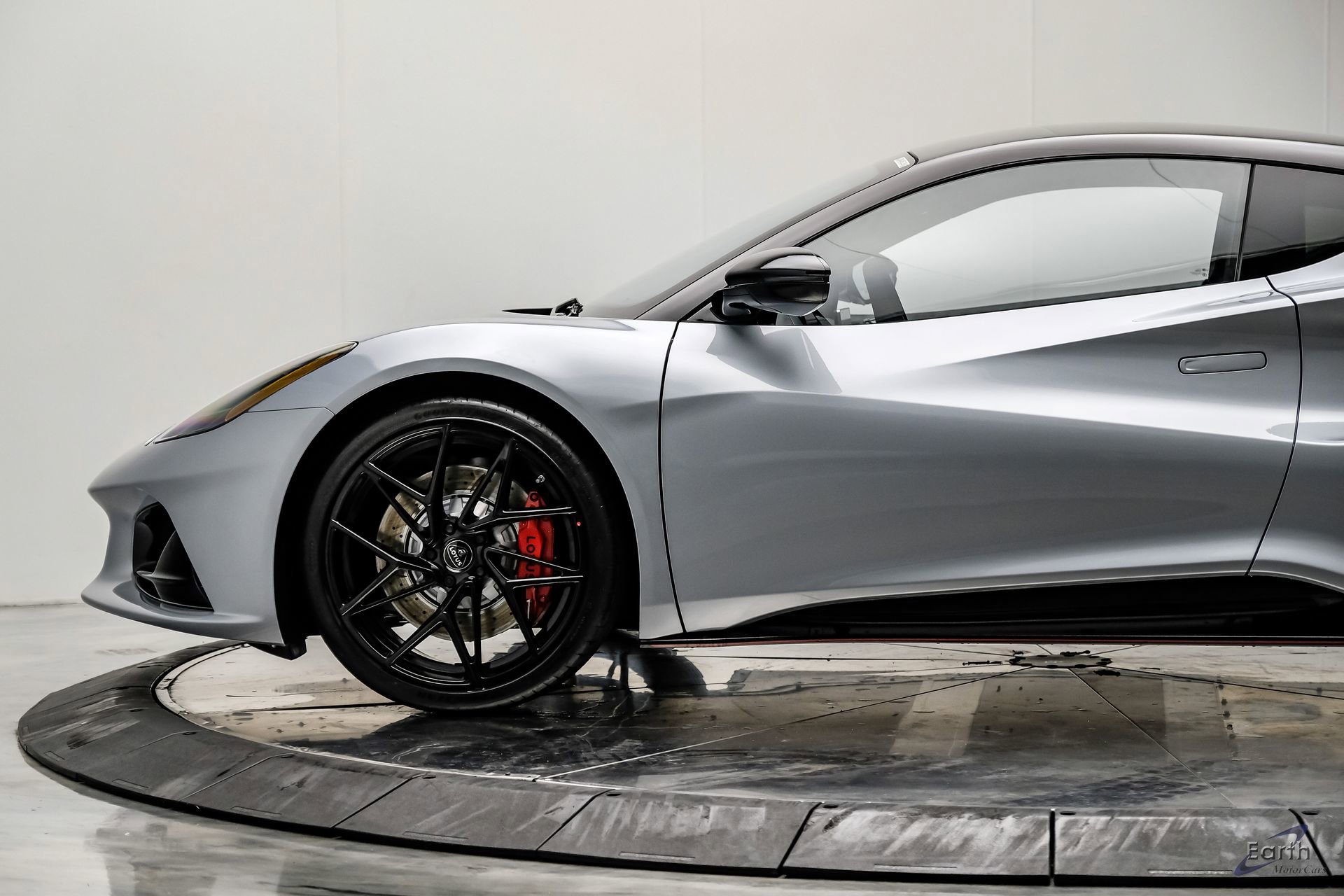 New 2026 Lotus Emira SE image 10