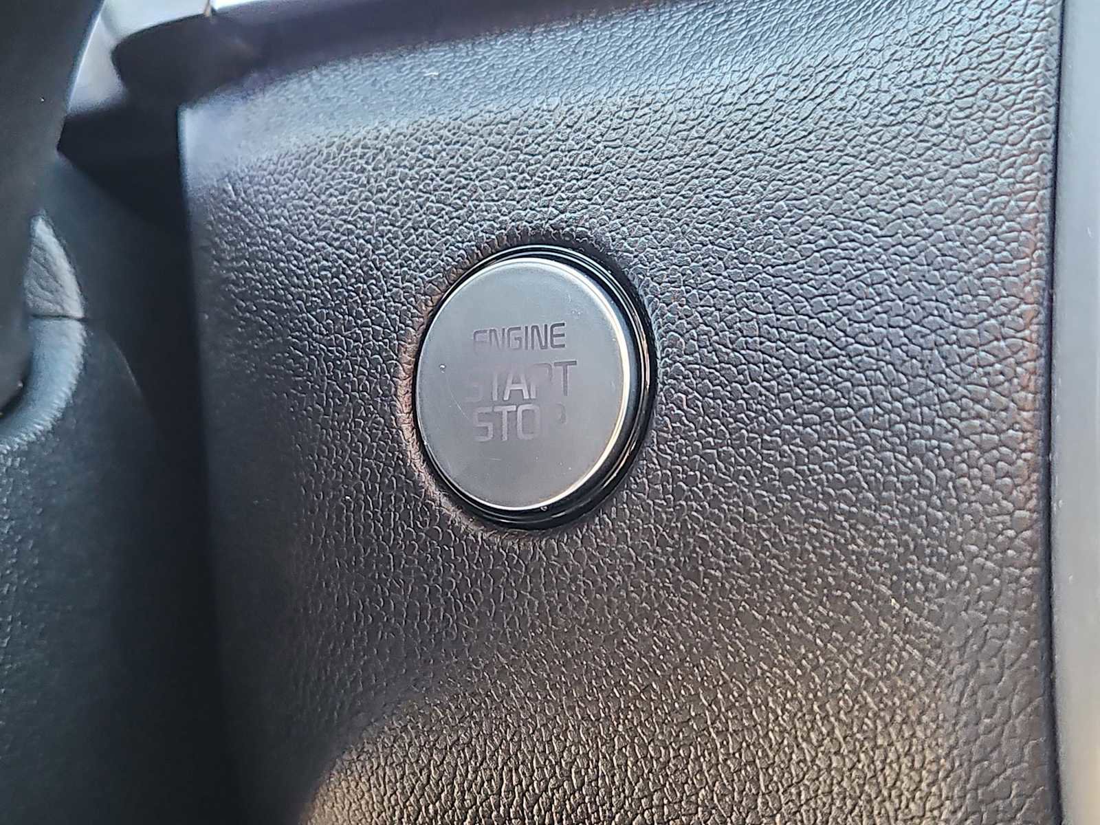 Used 2023 Kia Sorento SX image 24