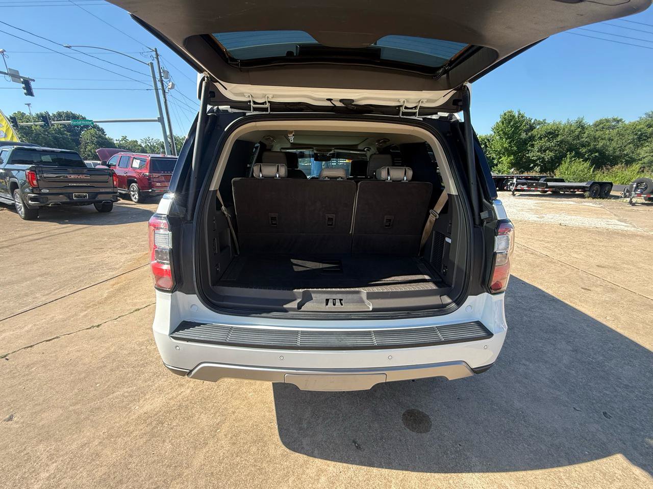 Used 2021 Ford Expedition Limited RWD image 9