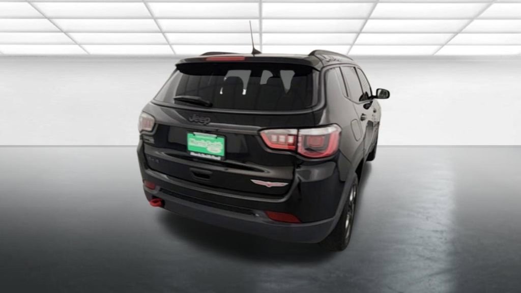 Used 2018 Jeep Compass Trailhawk w/ Cold Weather Group AWD/4WD image 7