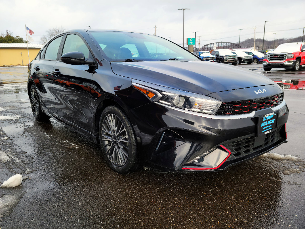 Used 2022 Kia Forte GT-Line w/ GT-Line Premium Package image 3