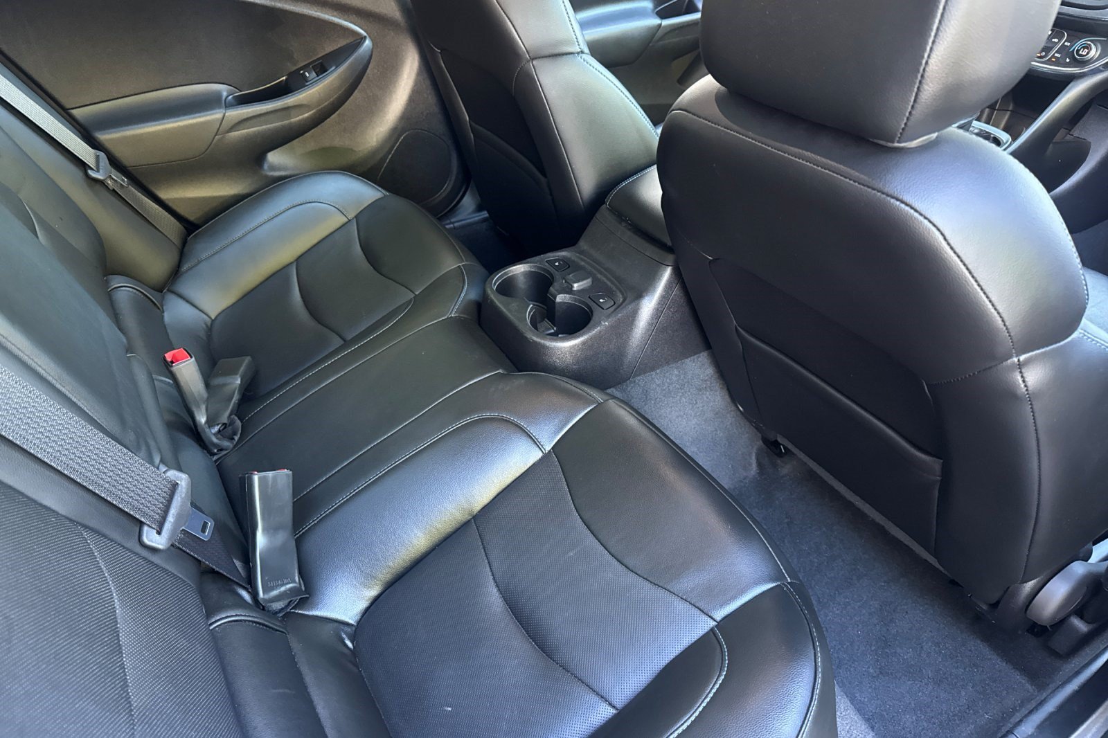 Used 2018 Chevrolet Volt Premier w/ Driver Confidence Package FWD image 18