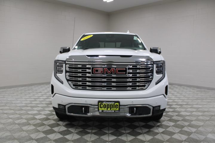 Used 2023 GMC Sierra 1500 Denali w/ Denali Reserve Package AWD/4WD image 7