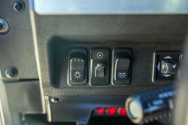 Used 2006 HUMMER H1 4-Door Wagon AWD/4WD image 44