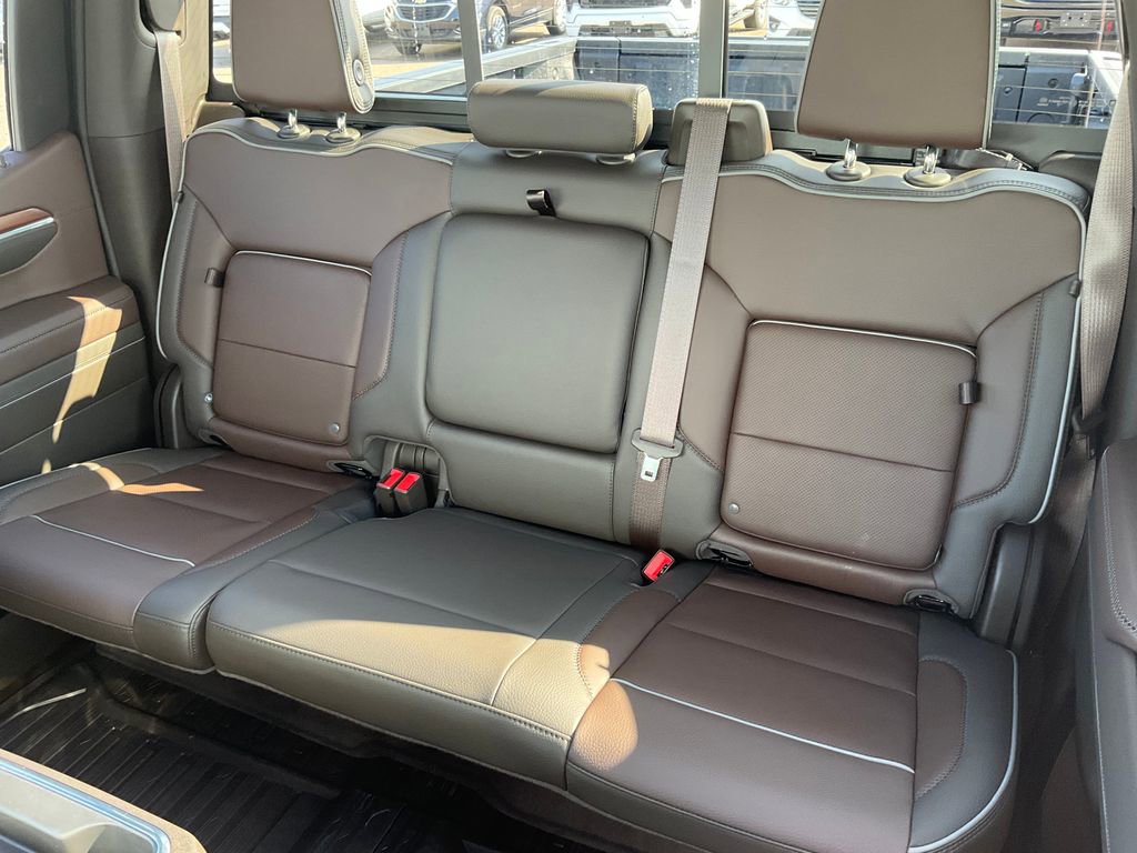 Used 2023 GMC Sierra 1500 Denali w/ Technology Package AWD/4WD image 24
