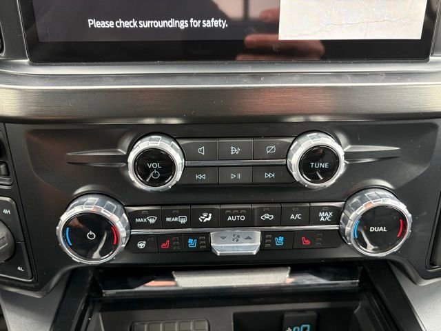 Used 2024 Ford F250 Lariat w/ Lariat Ultimate Package image 35