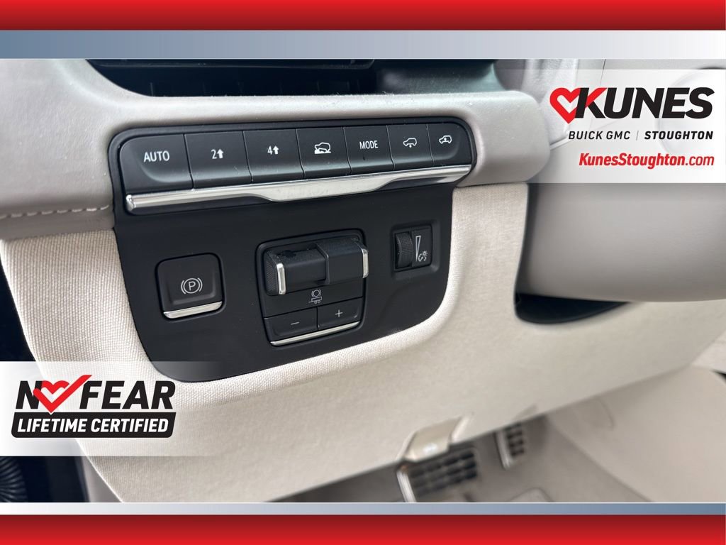 Used 2023 Cadillac Escalade Sport Platinum image 21