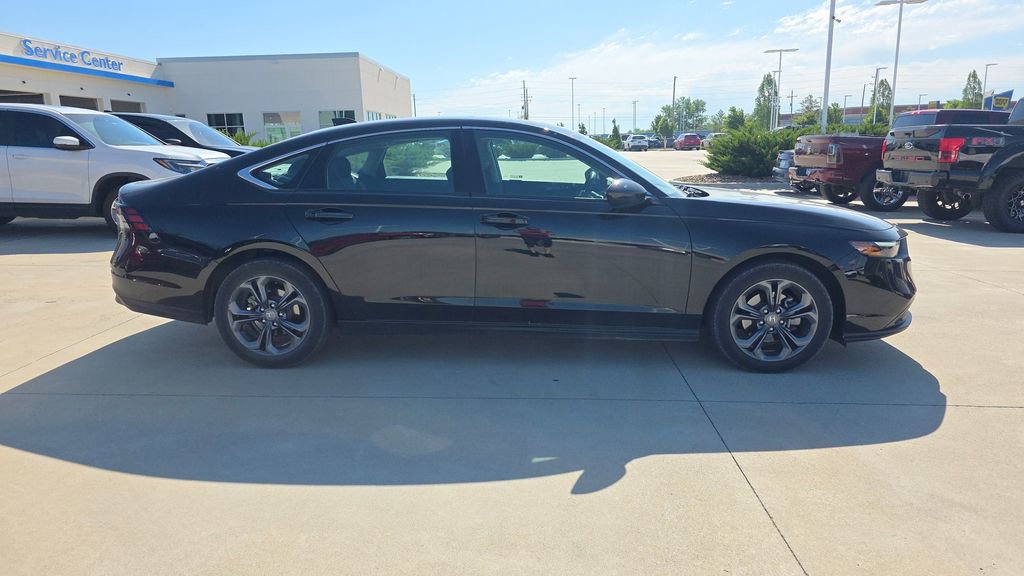 Certified 2023 Honda Accord EX image 6