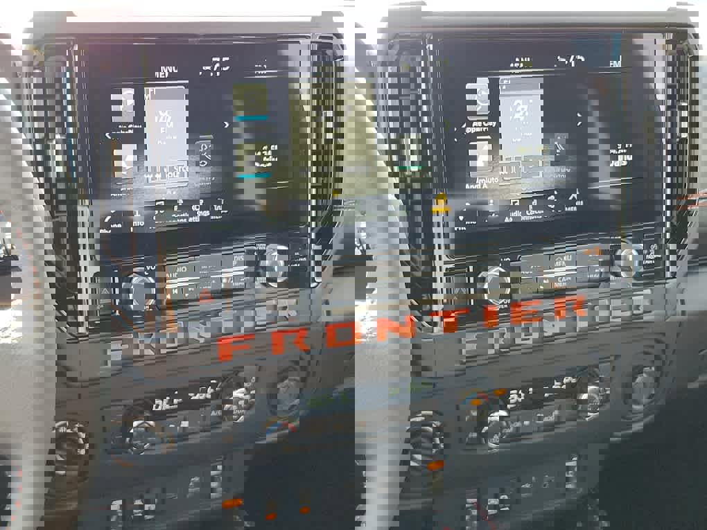 New 2026 Nissan Frontier PRO-4X w/ Pro-4x Convenience Package image 13