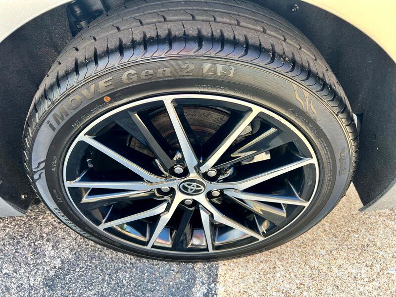 Used 2024 Toyota Camry SE image 20