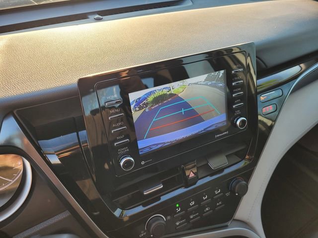 Used 2021 Toyota Camry LE image 12