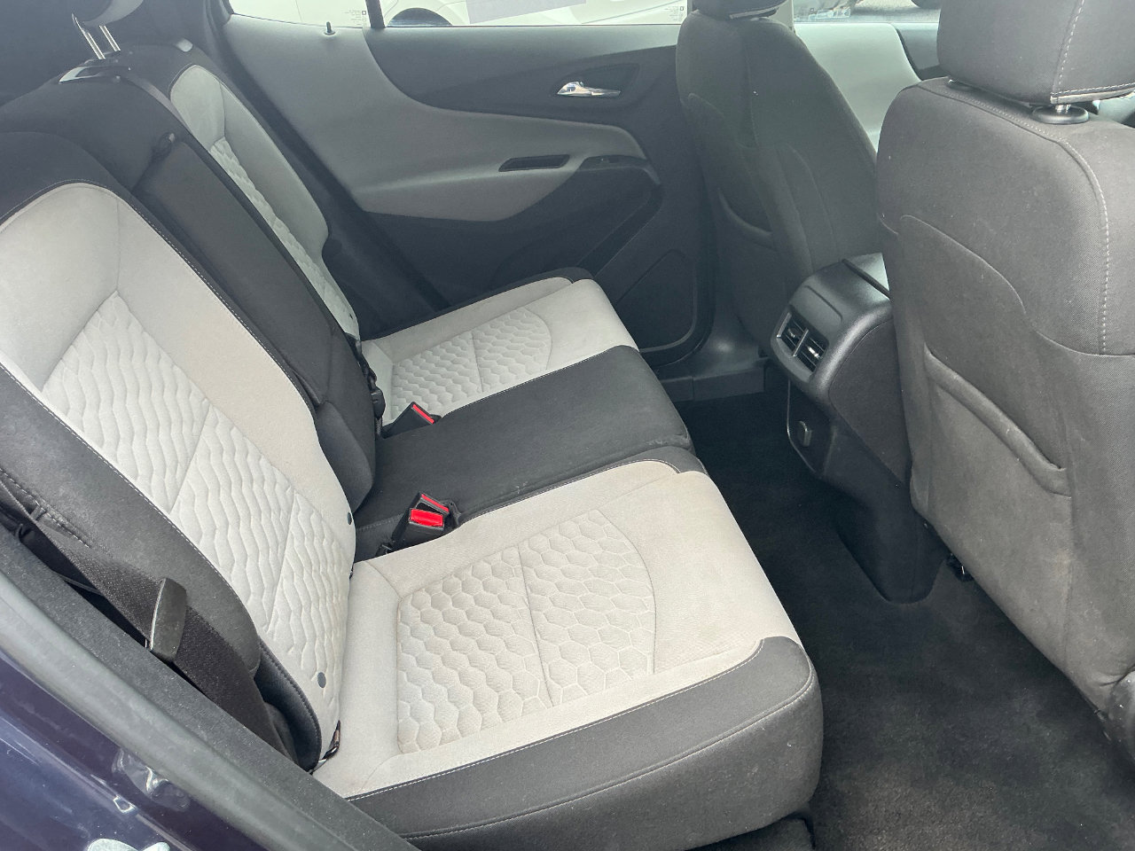 Used 2018 Chevrolet Equinox LT image 11