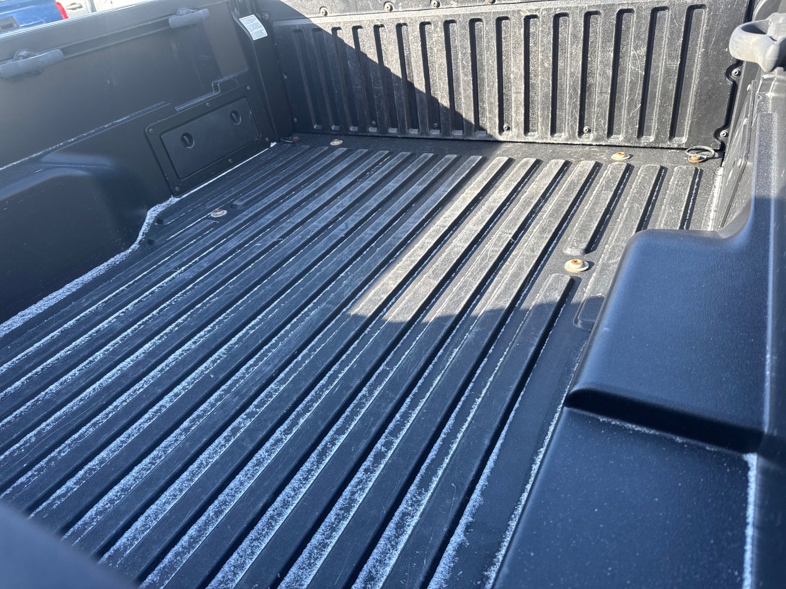 Used 2018 Toyota Tacoma SR image 6