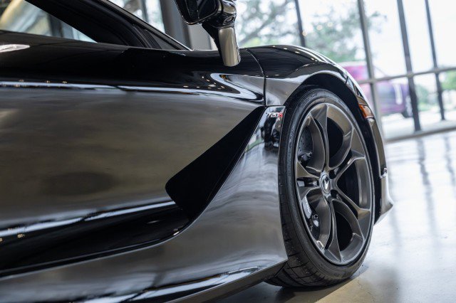 Used 2020 McLaren 720S Spider RWD image 23