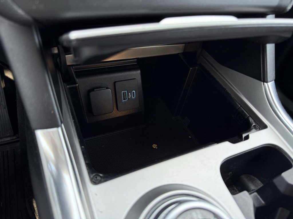 Used 2020 Ford Explorer Limited w/ Class III Trailer Tow Package image 19