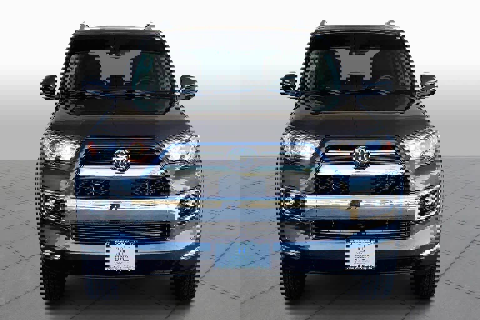 Used 2023 Toyota 4Runner Limited image 3