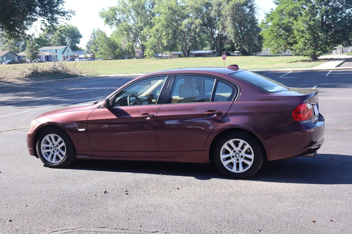 Used 2006 BMW 325xi Sedan AWD/4WD image 8