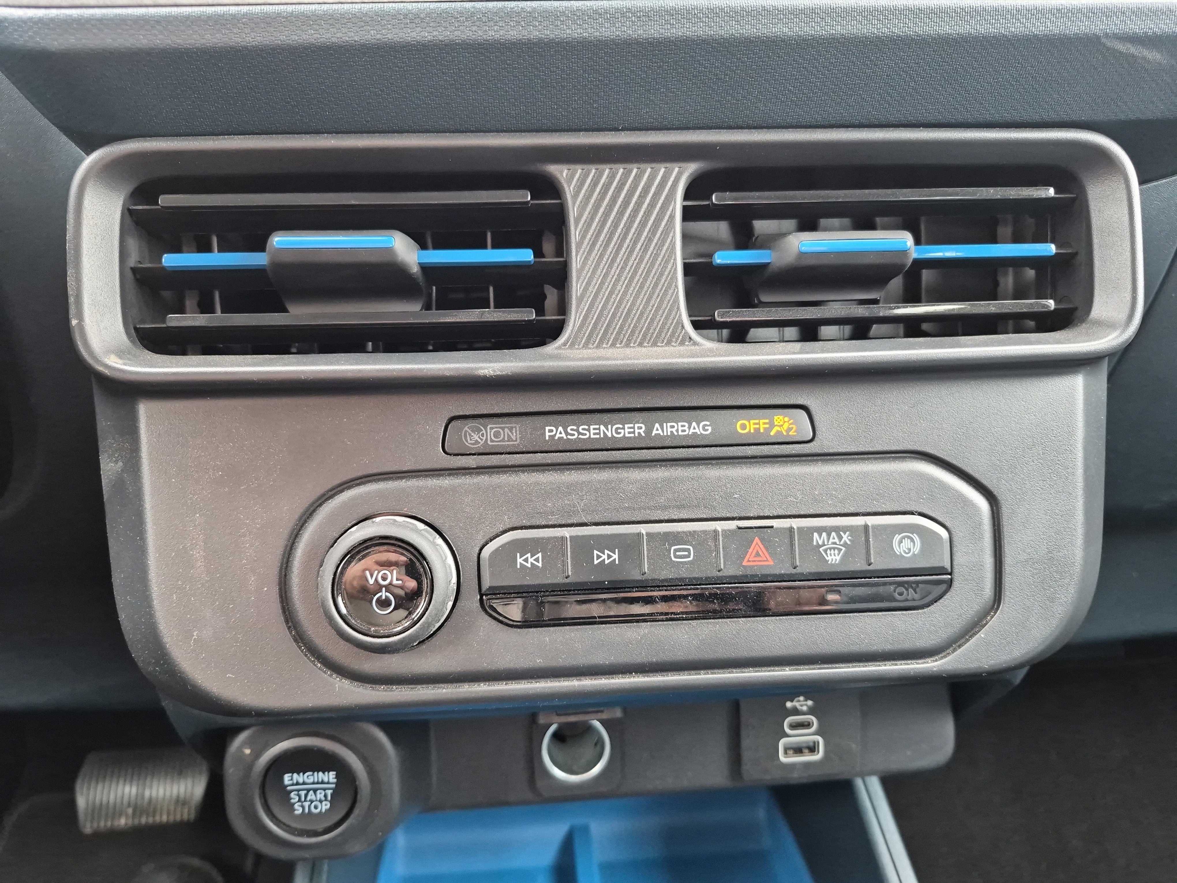 New 2025 Ford Maverick XLT image 29