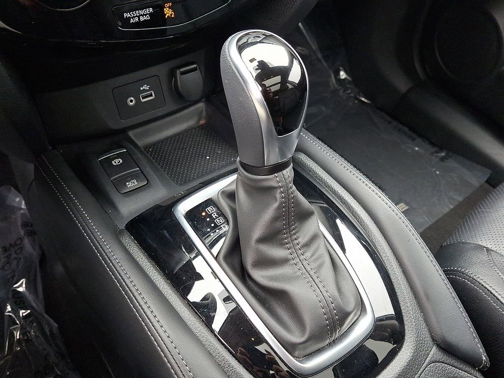 Used 2020 Nissan Rogue SL w/ Premium Package image 15