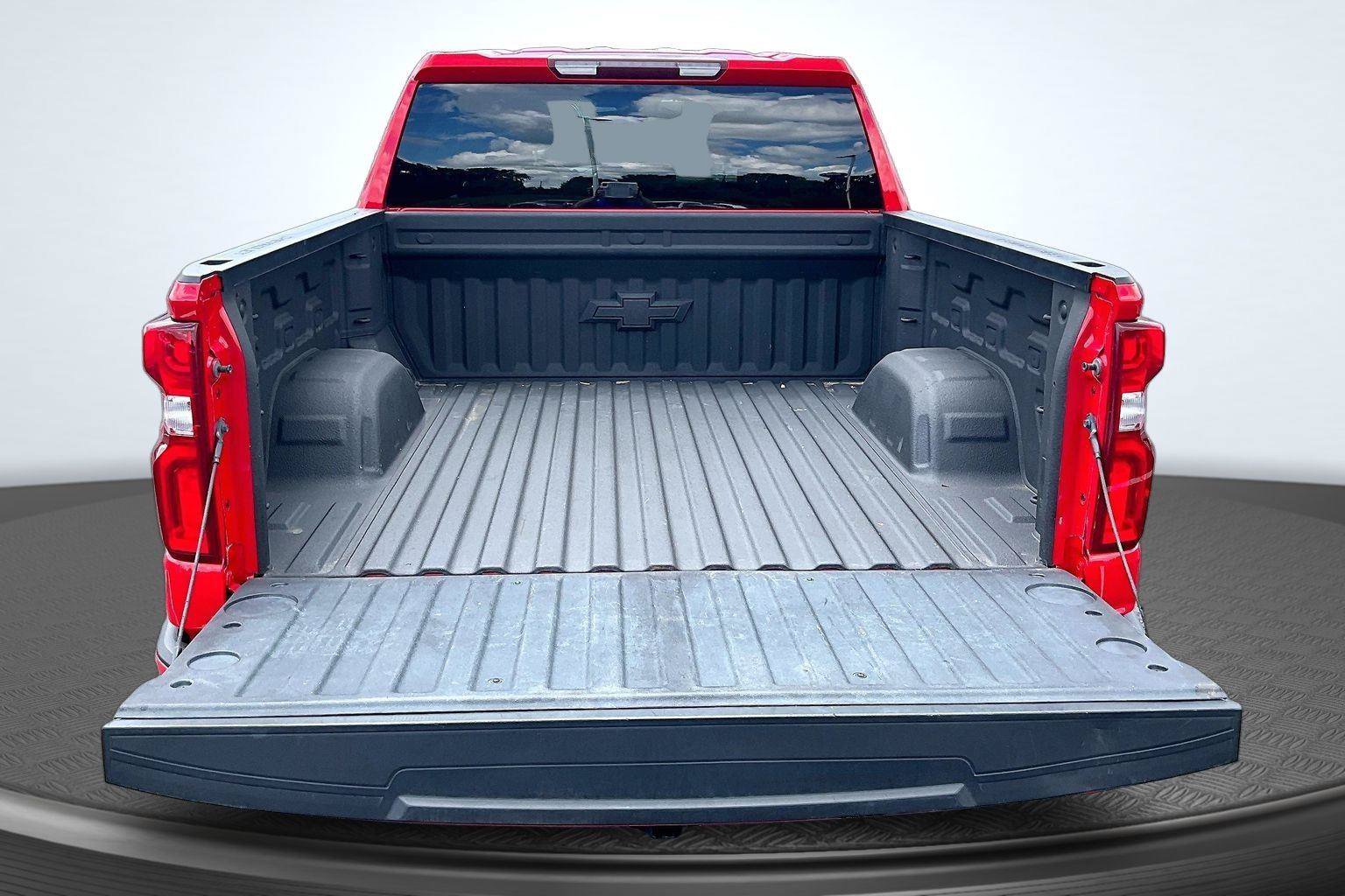 Used 2021 Chevrolet Silverado 1500 RST AWD/4WD image 5
