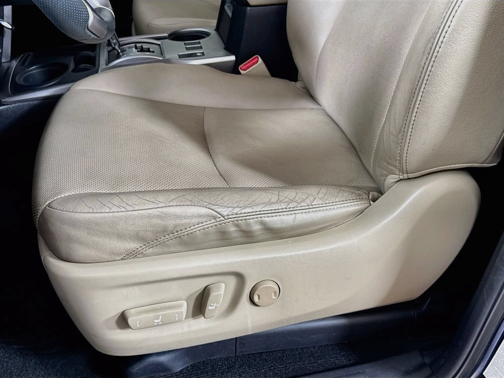 Used 2014 Toyota 4Runner Limited RWD image 23