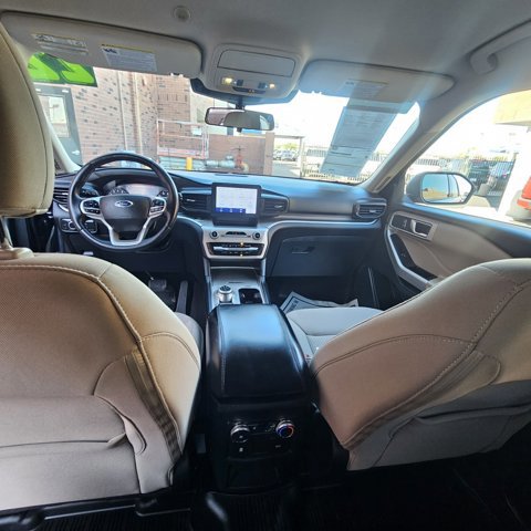 Certified 2022 Ford Explorer XLT w/ Class IV Trailer Tow Package image 14