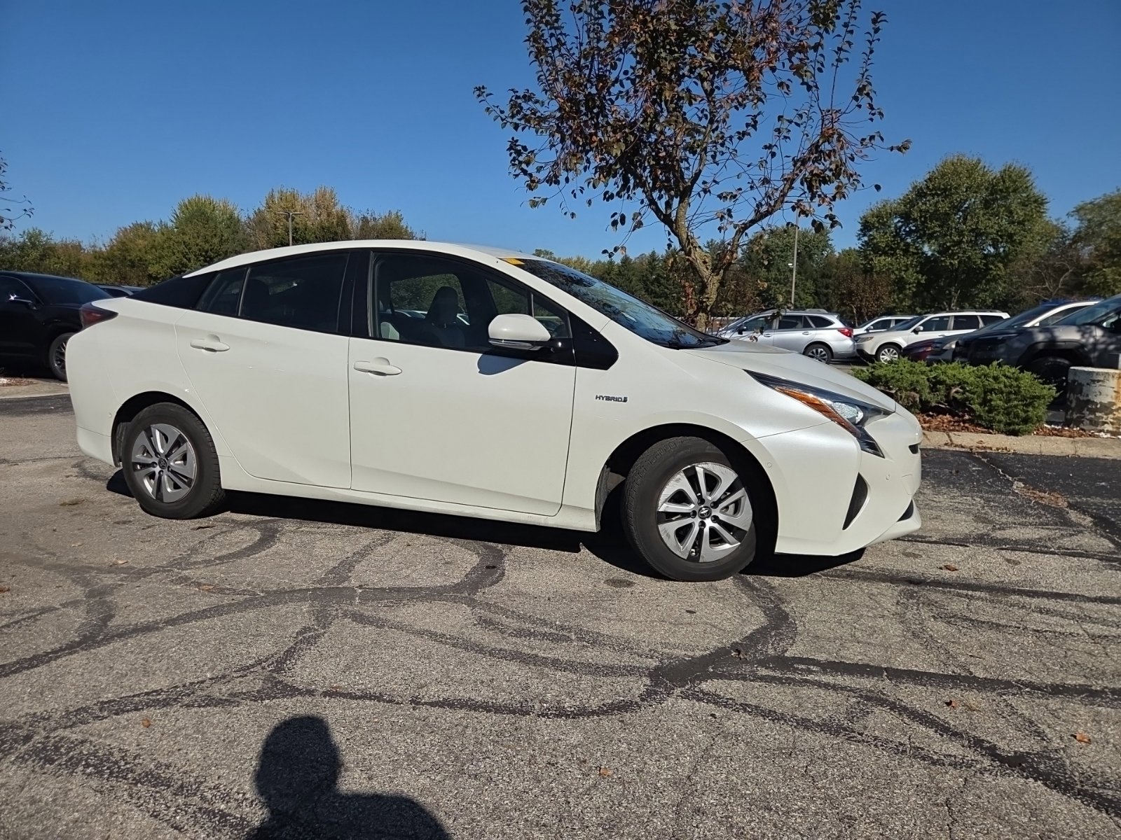 Used 2018 Toyota Prius Two w/ Prius Two Safety Plus Package FWD image 3