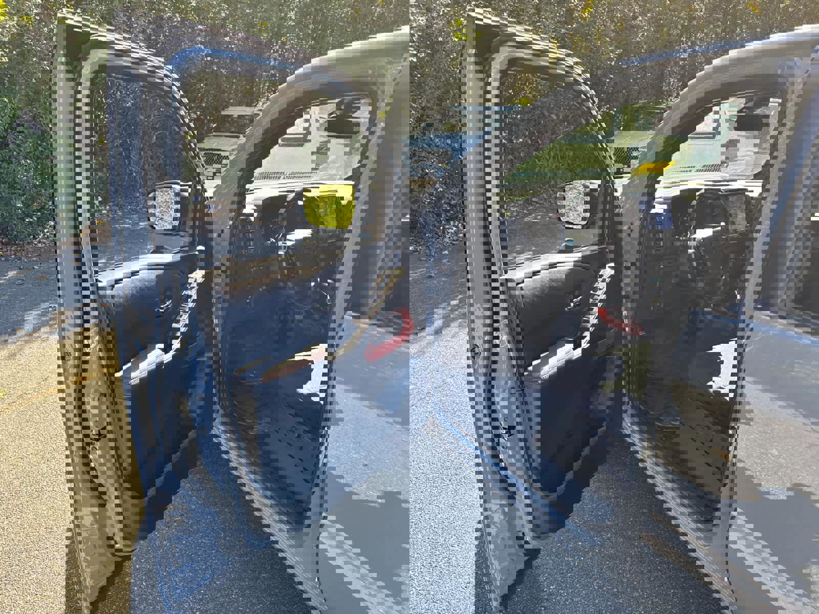 Used 2022 Nissan Frontier PRO-4X w/ Technology Package image 12