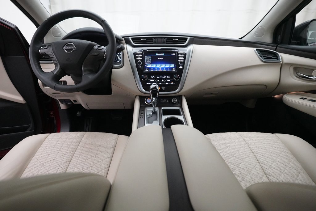 Certified 2024 Nissan Murano Platinum w/ Cargo Package image 5