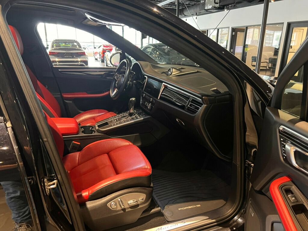Used 2020 Porsche Macan S image 15