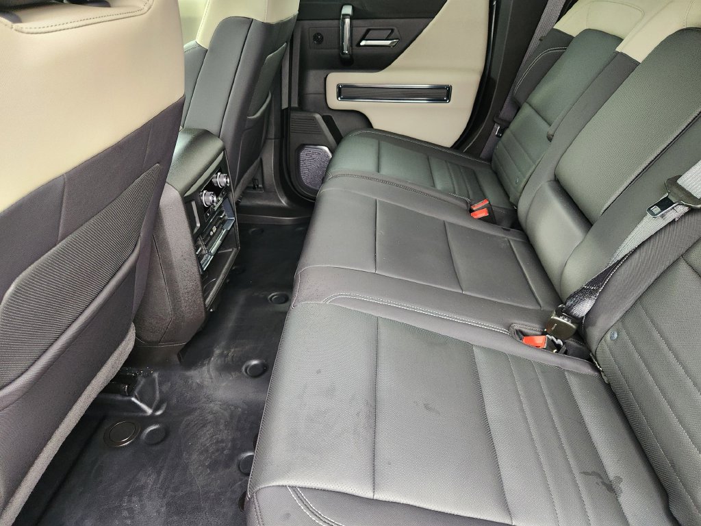 Used 2026 GMC Hummer EV SUV AWD/4WD image 32