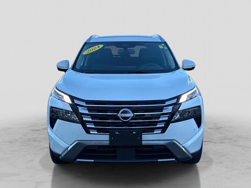 Used 2024 Nissan Rogue SL w/ SL Premium Package image 2