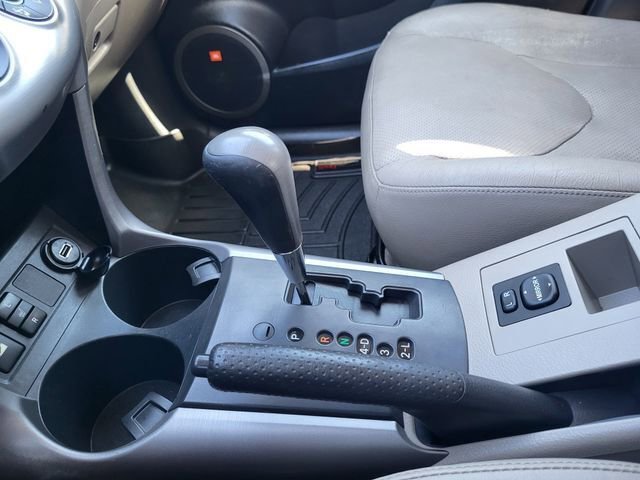 Used 2007 Toyota RAV4 Limited image 18