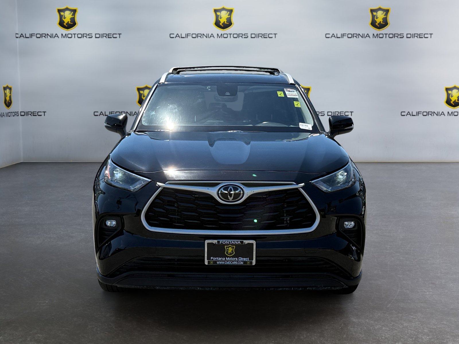 Used 2024 Toyota Highlander XLE FWD image 8