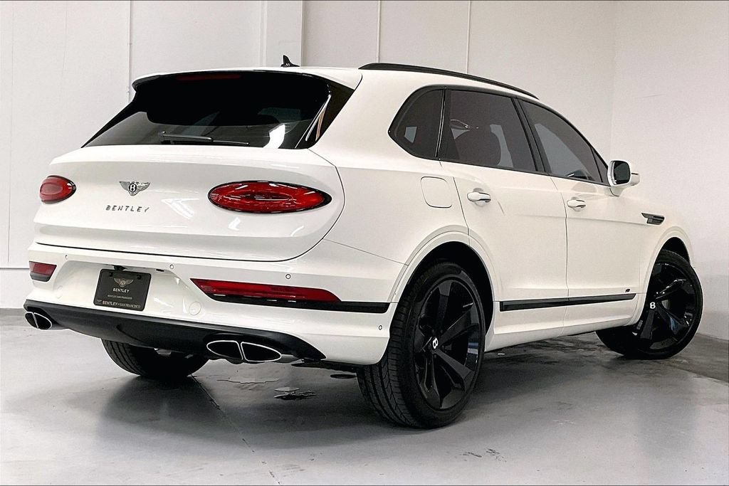 Used 2022 Bentley Bentayga AWD/4WD image 4