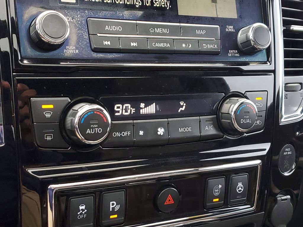 Used 2021 Nissan Titan Platinum Reserve w/ Moonroof Package image 32