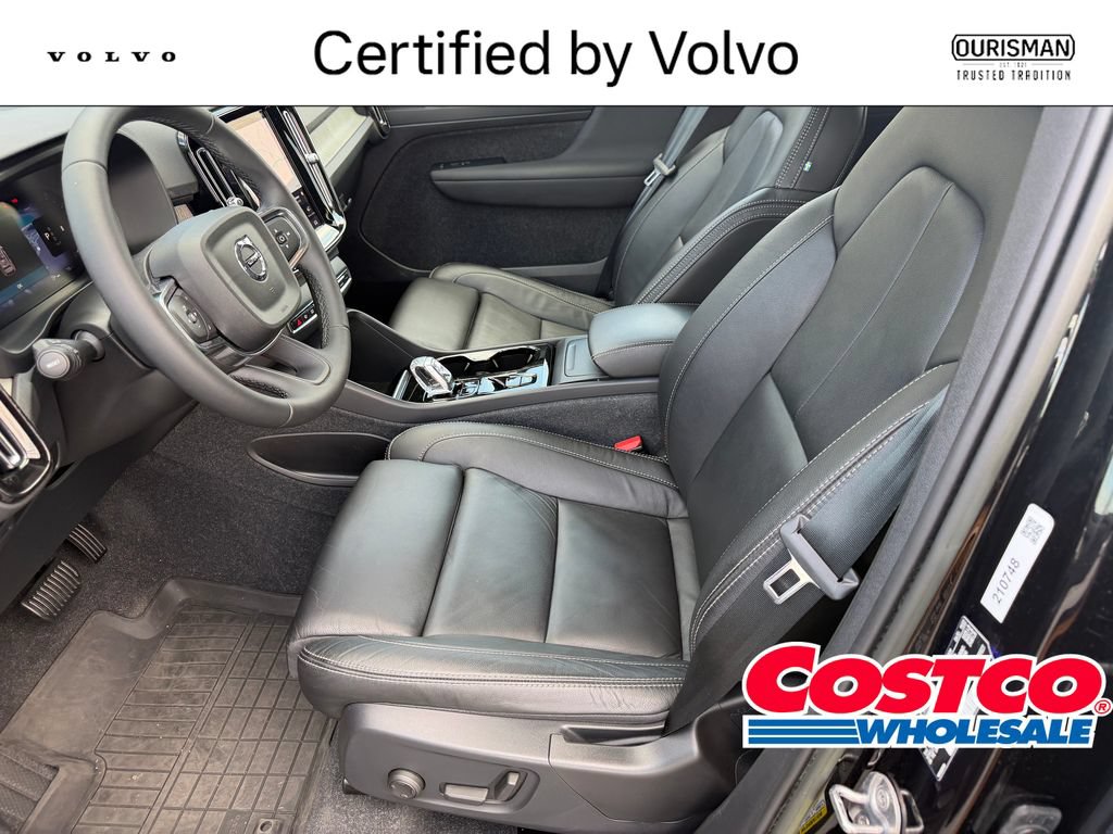 Used 2023 Volvo XC40 B5 Plus w/ Driver Assist Package AWD/4WD image 4