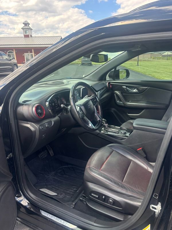 Used 2019 Chevrolet Blazer RS w/ Sun and Wheels Package FWD image 8