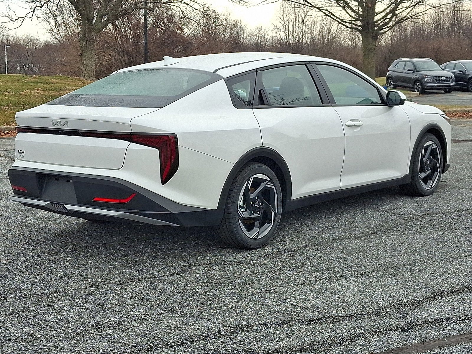 New 2025 Kia K4 EX image 3